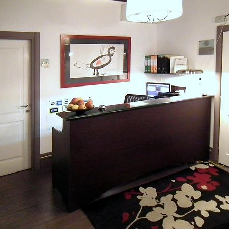 Relais Palazzo Taverna Рим Экстерьер фото